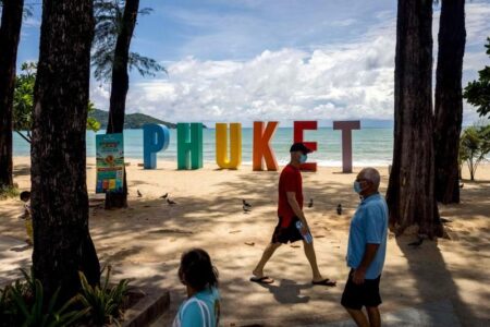 تایلند: جزیره پوکت به روی همه مسافران واکسینه شده باز می شود
