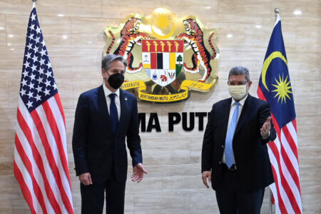 وزیر امور خارجه مالزی :  دیدار با وزیر امور خارجه آمریکا، بلینکن، صریح و مثمر ثمر بود.