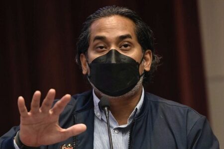کووید-۱۹: به گفته  وزیر بهداشت مالزی ، موج عفونت جدید کرونا ممکن است زودتر از حد انتظار ظاهر شود.